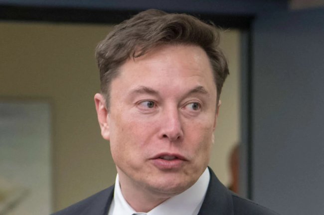 Elon Musk, Tesla ve SpaceX’e Dogecoin (DOGE) Hakkında Yüz Milyarlarca Dolarlık Dava..