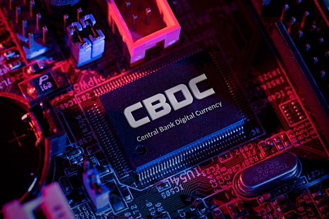 Ukrayna Başbakan Yardımcısından Kripto Para Talebi: “CBDC ile maaş alırım”