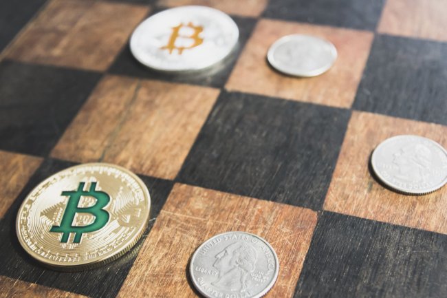 Ünlü Milyarder Açıkladı: İtibari Paralar Tehlikede! Çözüm Bitcoin Mi?