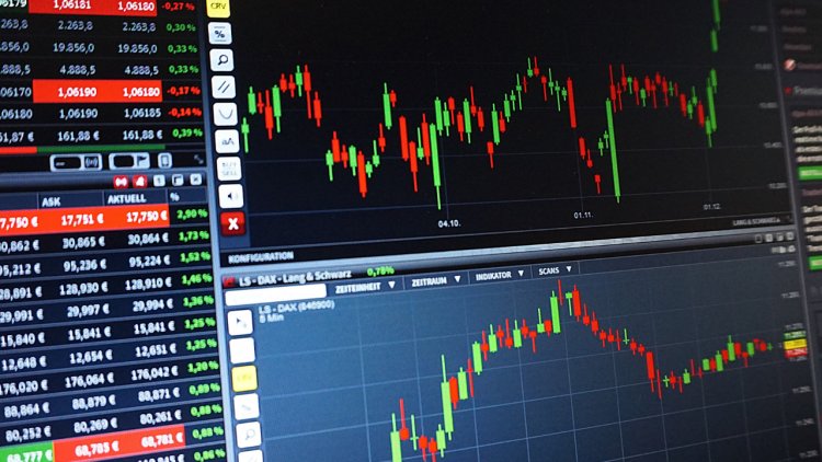 Dev Şirket Hisse Devri Açıklaması Yaptı