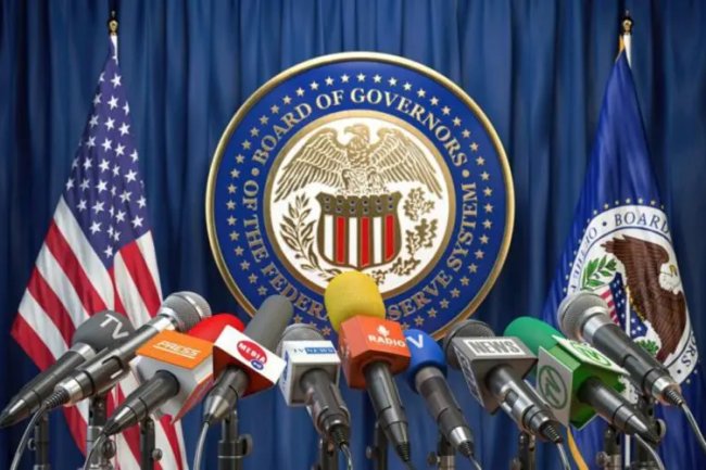 Bitcoin Yatırımcıları Dikkat: FED Yöneticisinden Az Önce Faiz Çıkışı Geldi!